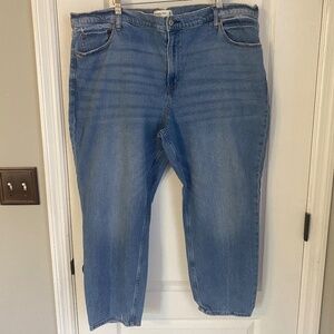 Abercrombie & Fitch Curve Love High Rise Mom Jean Size 35/20